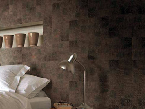 дизайн интерьера с отделкой стен кожей