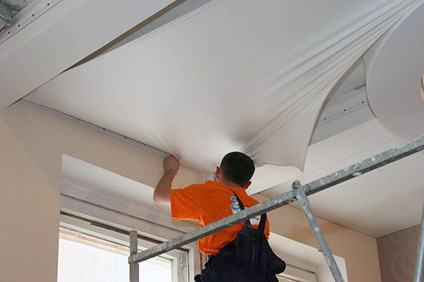 Технология монтажа натяжного потолка